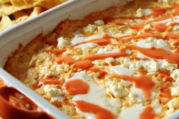 Macarrão com Frango Buffalo