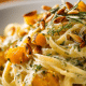 Tagliatelle com funcho e crocante