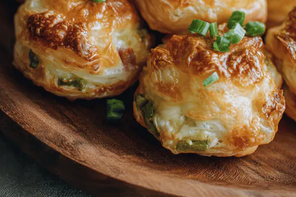 Pãezinhos Folhados Cremosos