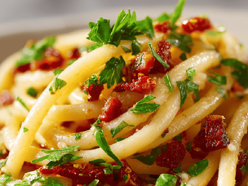Macarrão à Amatriciana com Cebola