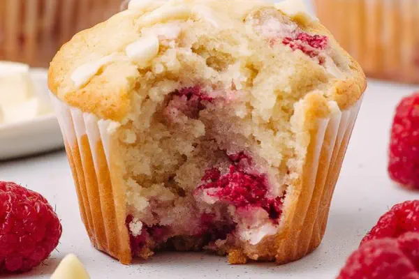 Sundae brunch com frutas vermelhas