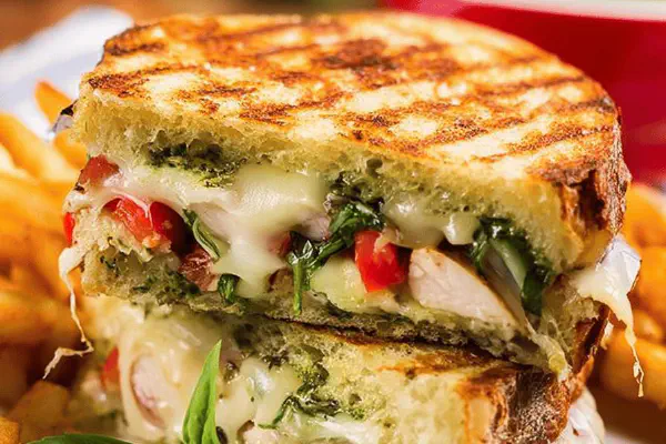 Sanduíche de Tabbouleh e Homus