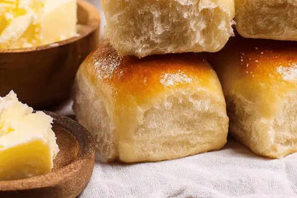 Pães Chapados ao Iogurte