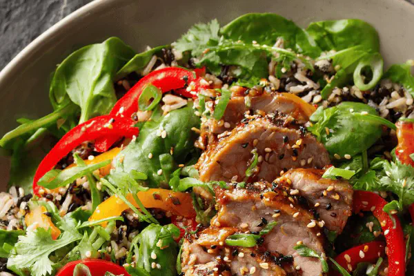 Salada Grega com Massa